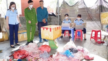 Phát hiện 1,3 tấn lòng lợn không rõ nguồn gốc xuất xứ tại Hà Nam