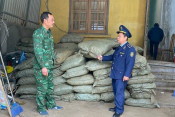 Cao Bằng: Tạm giữ 2.000 kg nguyên liệu thuốc lá không rõ nguồn gốc
