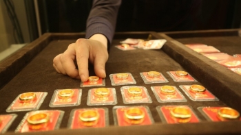 Giá vàng hôm nay 23/12/2023: Vàng trong nước tăng như “vũ bão”