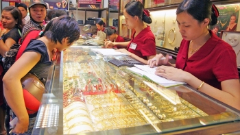 Chuyên gia lý giải nguyên nhân khiến giá vàng “tăng sốc”