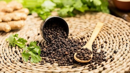 Giá nông sản hôm nay 27/12: Cà phê quay đầu giảm, Hồ tiêu tiếp đà tăng