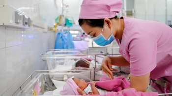 Báo động mức sinh ở Việt Nam thấp “chưa từng có”