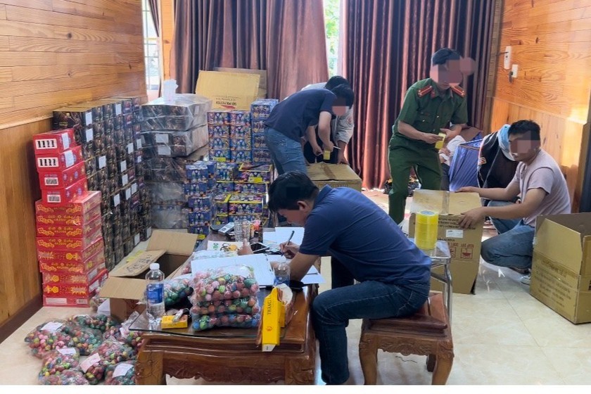 Thời gian qua, lực lượng chức năng tỉnh Lâm Đồng liên tiếp phát hiện và bắt giữ vụ mua bán, tàng trữ pháo lậu xảy ra trên địa bàn.