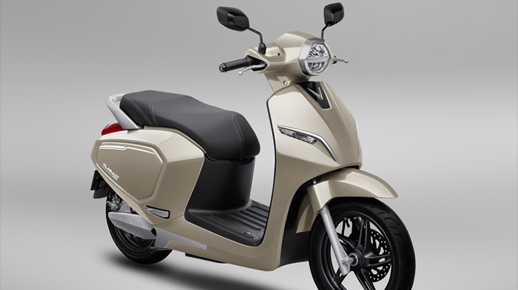 Giá xe máy điện Vinfast Klara S giảm mạnh