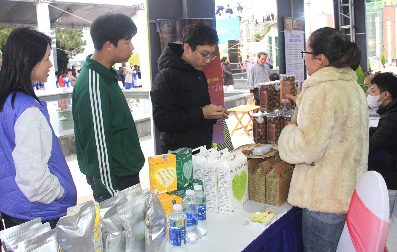 Các sản phẩm nông sản đặc trưng của tỉnh Lâm Đồng thời