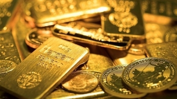 Giá vàng hôm nay 5/1/2024: Vàng trong nước bất ngờ “lao dốc”