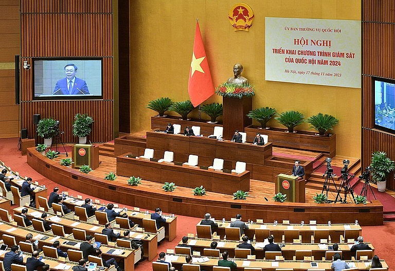 Hoạt động giám sát của Quốc hội được tăng cường và đổi mới.