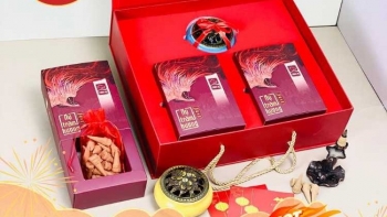Ra mắt Bộ quà Tết Trầm Kệ: Đón đầu Cửu vận Hoả tinh 2024 Lộc Tài Như Ý