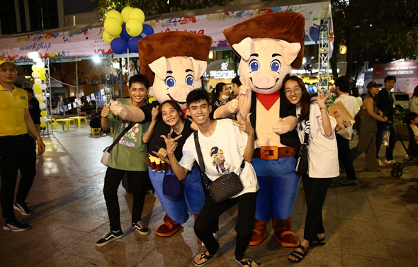 Nhiều hoạt động thú vị Heo Cao Bồi tổ chức dành cho các bé Nhiều hoạt động thú vị Heo Cao Bồi tổ chức dành cho các bé