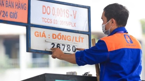 Giá xăng dầu đồng loạt tăng từ 15 giờ hôm nay