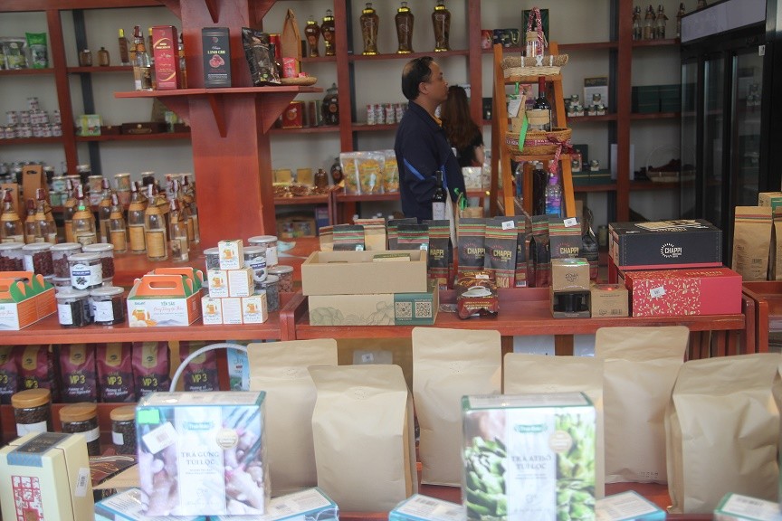 TThờigian qua, nhiều sản phẩm OCOP của Lạc Dương được người tiêu dùng đánh giá cao về chất lượng. TThờigian qua, nhiều sản phẩm OCOP của Lạc Dương được người tiêu dùng đánh giá cao về chất lượng.