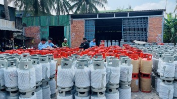An Giang: Phát hiện gần 700 vỏ chai LPG không rõ nguồn gốc, không có hóa đơn, chứng từ