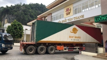 Ngày  22/1, xuất khẩu 297 xe hoa quả sang Trung Quốc qua cửa khẩu Lạng Sơn