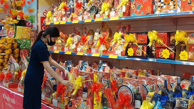 Thị trường giỏ quà Tết Nguyên đán 2024 chú trọng chất lượng, giá bình dân