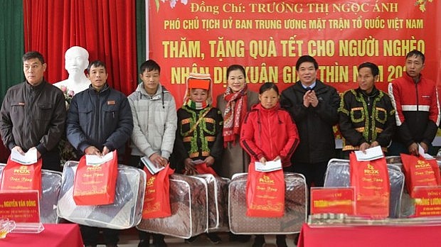 Halcom Việt Nam chung tay hỗ trợ các gia đình chính sách, người nghèo tại tỉnh Lạng Sơn Halcom Việt Nam chung tay hỗ trợ các gia đình chính sách, người nghèo tại tỉnh Lạng Sơn