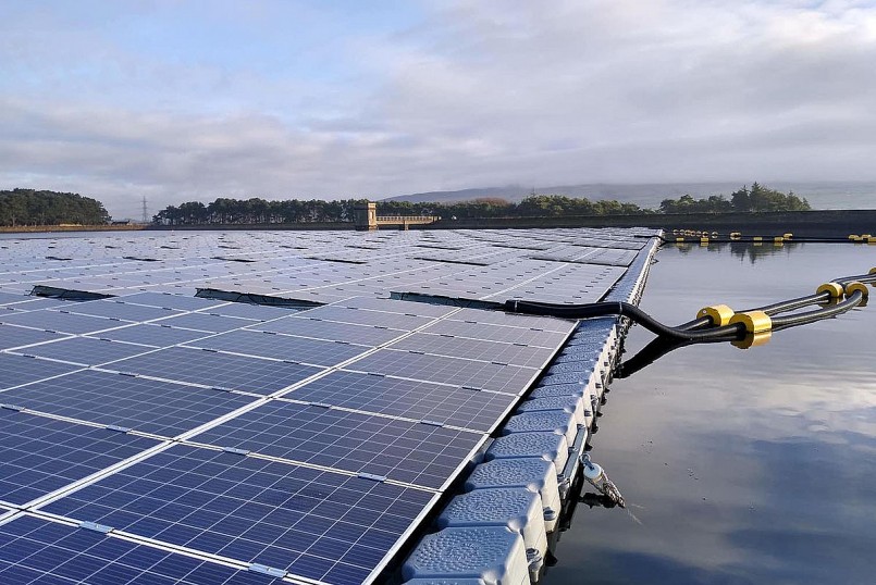 Sử dụng năng lượng mặt trời trong nuôi tôm giúp chủ động nguồn điện trong sản xuất, giảm chi phí tiền điện, giảm phát thải khí nhà kính.