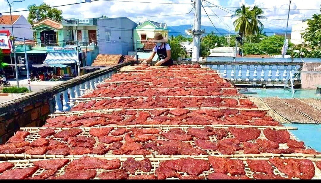 Bò một nắng Krông Pa – Món quà đặc sản của núi rừng Tây Nguyên