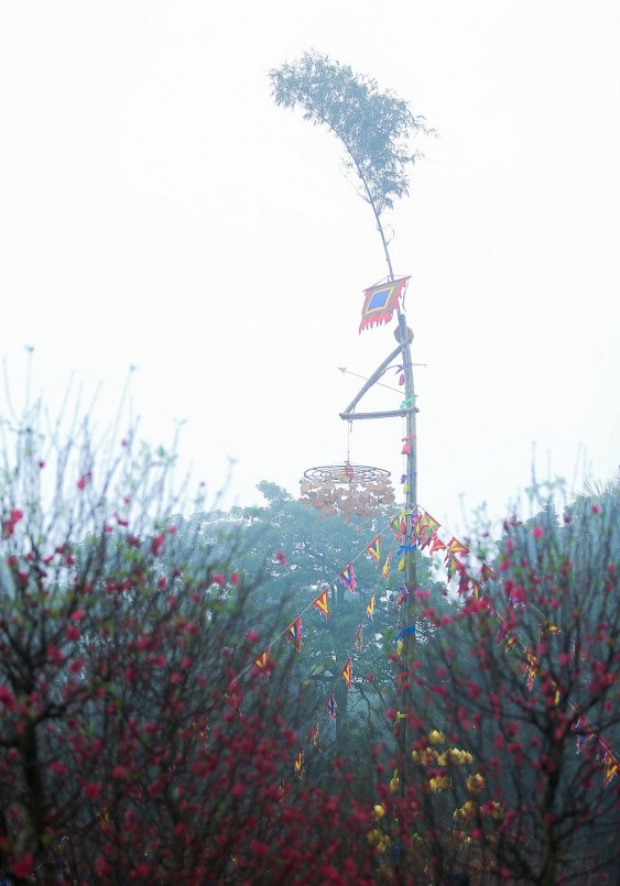 Phong tục tốt đẹp này mới được khôi phục mấy năm gần đây và được coi là một biểu tượng văn hóa truyền thống của đất Hà thành trong những ngày Tết Nguyên đán.