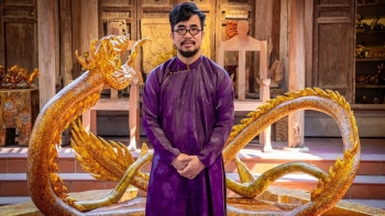 Nghệ nhân sơn mài chế tác 1.000 tác phẩm Rồng đón năm Giáp Thìn 2024