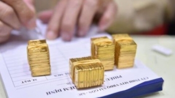 Giá vàng hôm nay 4/2/2024: Vàng trong nước giảm mạnh