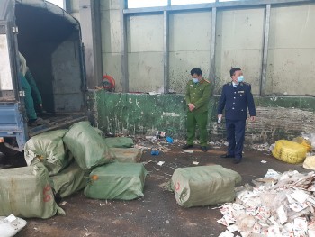 Bắc Ninh: Tiêu hủy 2.5 tấn mỡ lợn không rõ nguồn gốc