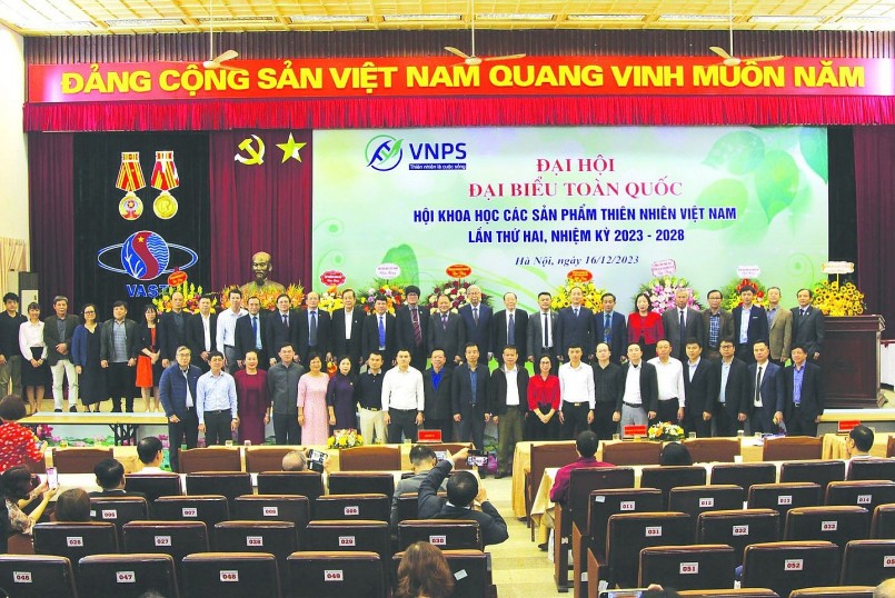 Ban chấp hành Hội khoá II nhiệm kỳ 2023 - 2028 ra mắt đại biểu.