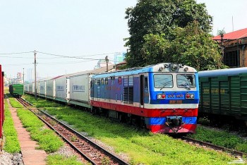 Thủ tướng yêu cầu tăng xuất khẩu nông sản bằng đường sắt qua Trung Quốc