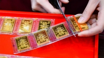 Giá vàng hôm nay 9/2/2024: Vàng trong nước neo ở mức cao