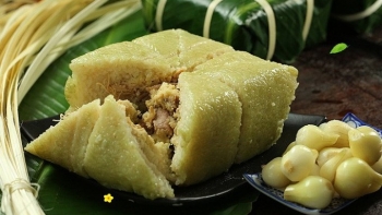 Đẻ mổ có được ăn bánh chưng không?