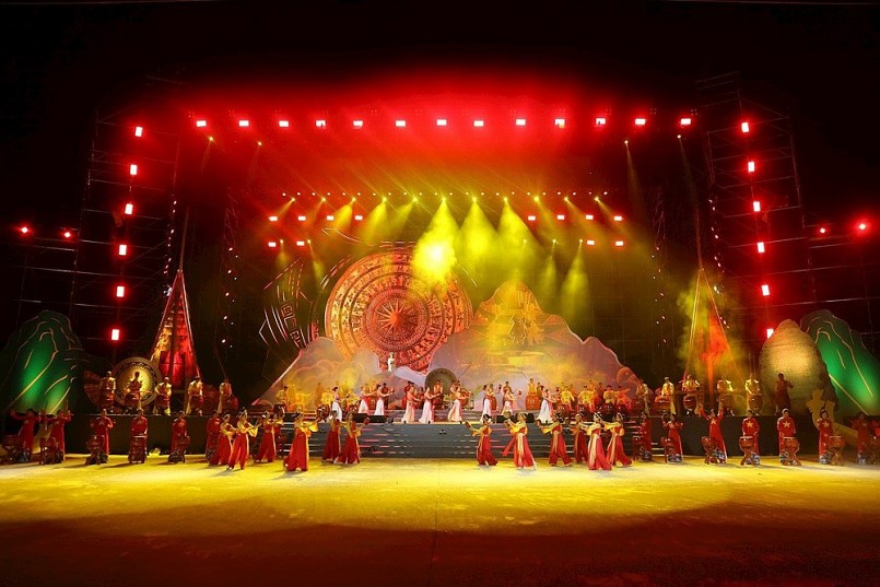 Một số hình ảnh đặc sắc của Chương trình nghệ thuật “Âm vang Mê Linh”.