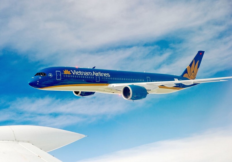 Máy bay là phương tiện di chuyển thuận tiện và nhanh chóng nhất Máy bay là phương tiện di chuyển thuận tiện và nhanh chóng nhất