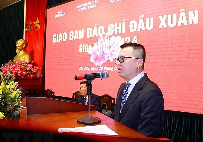 Đồng chí Lê Quốc Minh, Ủy viên Trung ương Đảng, Phó Trưởng Ban Tuyên giáo Trung ương, Chủ tịch Hội Nhà báo Việt Nam, Tổng Biên tập Báo Nhân dân, phát biểu. (Ảnh TTXVN