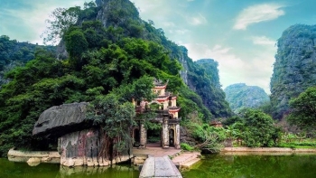 Kinh nghiệm du lịch Tam Cốc Bích Động - Cảnh sắc thơ mộng xứng danh "Nam thiên đệ nhị động"