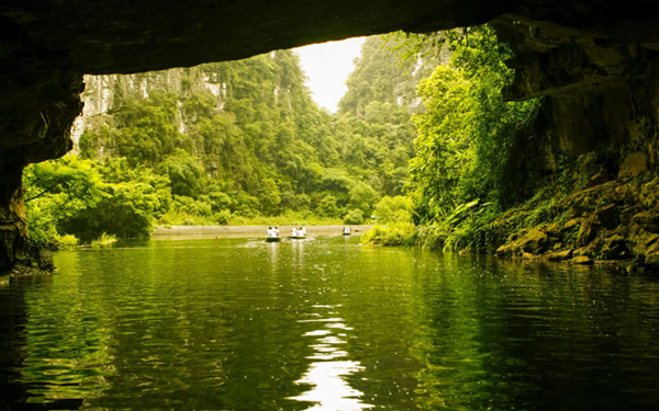 Kinh nghiệm du lịch Tam Cốc Bích Động - Cảnh sắc thơ mộng xứng danh "Nam thiên đệ nhị động"