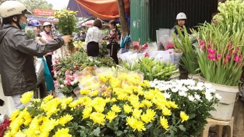 Thị trường rằm tháng Giêng: Hàng hoá dồi dào, không có tình trạng tăng giá đột biến