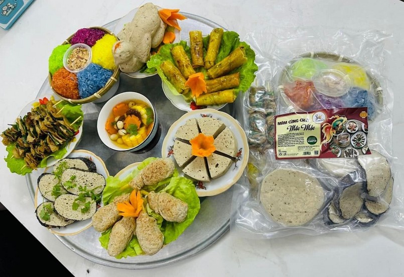 thị trường thực phẩm chay phục vụ nhu cầu cúng Rằm rất sôi động