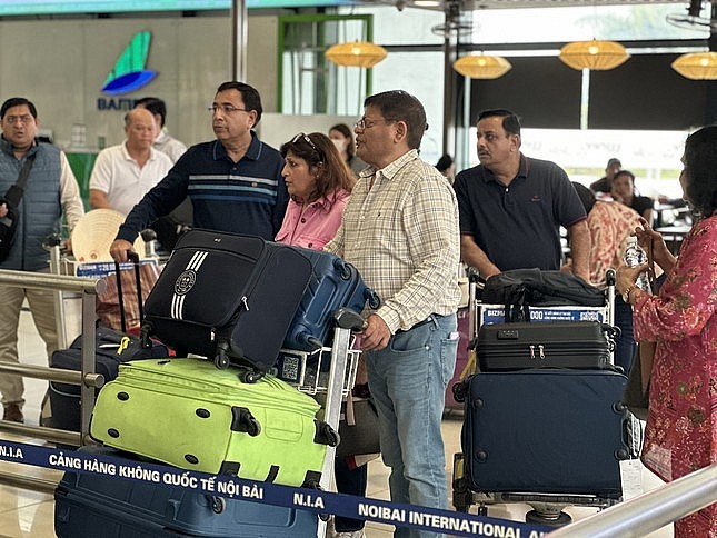 Lượng khách quốc tế qua sân bay Nội Bài dịp Tết Giáp Thìn vượt đỉnh thời trước COVID-19. Ảnh: Trần An.