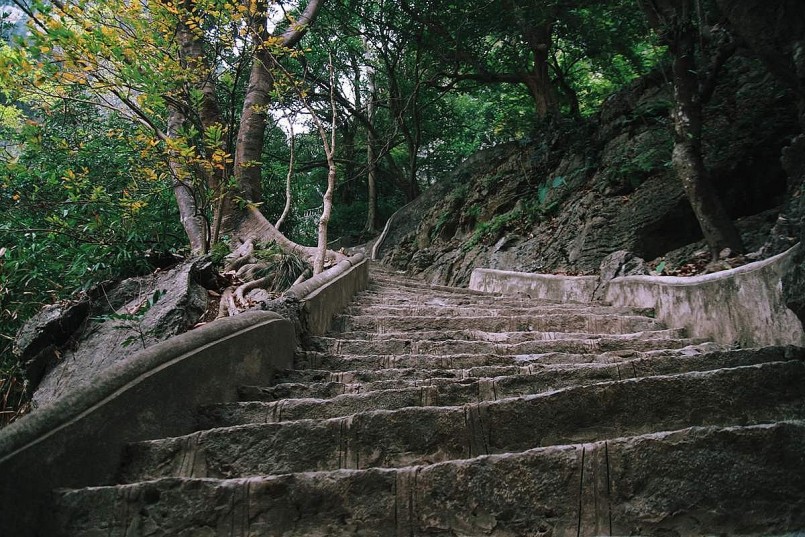Kinh nghiệm du lịch động Am Tiên  - "Tuyệt tình cốc" của cố đô Ninh Bình