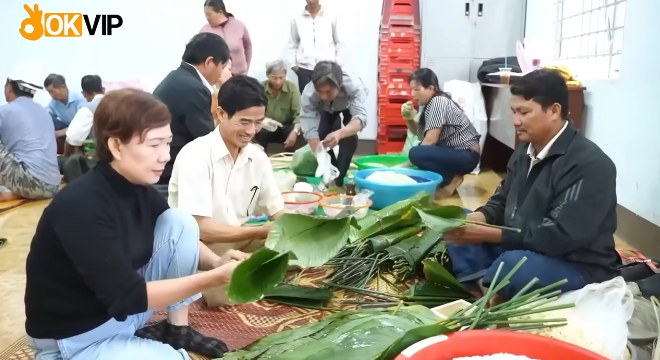 “Nổi lửa gói bánh, Tết đậm yêu thương”: Chương trình thiện nguyện do Liên minh OKVIP tổ chức