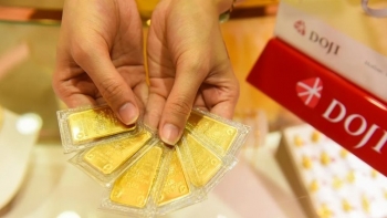 Giá vàng hôm nay 27/2/2024: Vàng trong nước tăng lên mức 79 triệu đồng/lượng