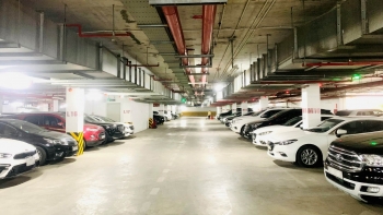 “Làn sóng” tăng phí trông giữ xe ô tô tại chung cư, TTTM Hà Nội