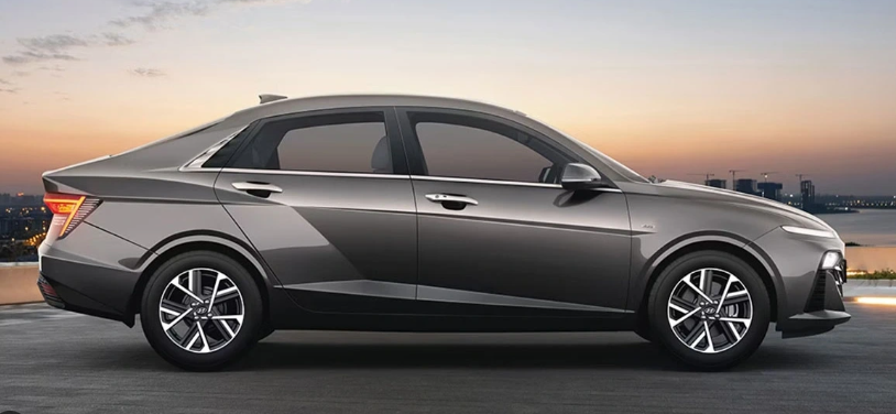 Hyundai Accent 2023 giảm giá mạnh, "chạm đáy" giá rẻ hơn cả xe hạng A