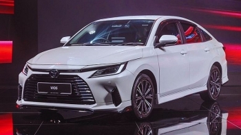 Toyota Vios 2024 giảm giá mạnh “kịch sàn”