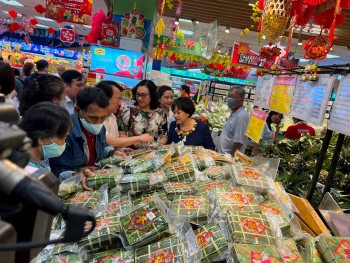 Tổng mức bán lẻ hàng hóa và doanh thu dịch vụ tiêu dùng 2 tháng đầu năm đạt trên 1 triệu tỷ đồng