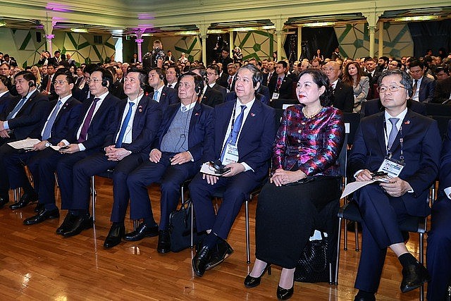 Đoàn đại biểu Việt Nam tham dự Diễn đàn - Ảnh: VGP Đoàn đại biểu Việt Nam tham dự Diễn đàn - Ảnh: VGP