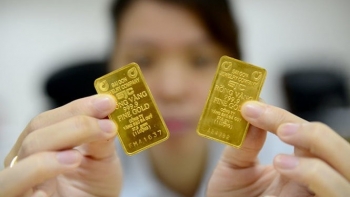Giá vàng miếng chính thức vượt 82 triệu đồng/lượng