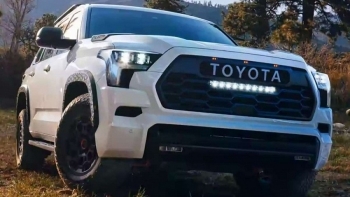 Toyota Fortuner 2024: "Mãnh thú" sắp ra mắt Việt Nam với loạt nâng cấp mạnh mẽ