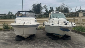 Quảng Ninh: Phát hiện kho hàng chứa 38 động cơ thủy và 2 xuồng nhập lậu