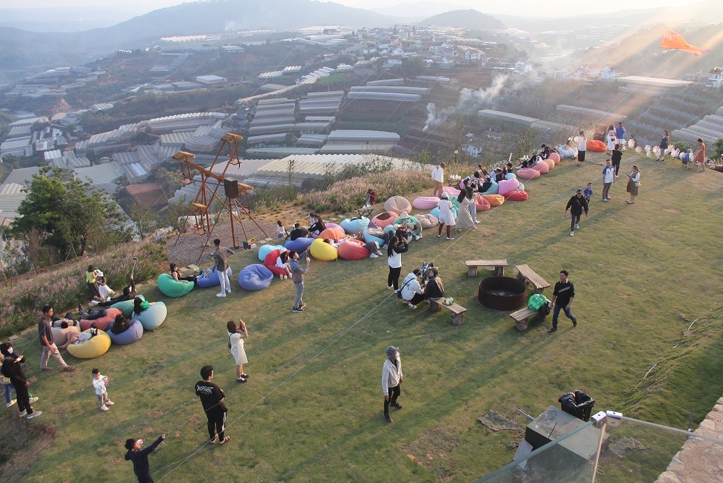 Trải nghiệm thú vị tại điểm check-in Chuyện Của Nắng