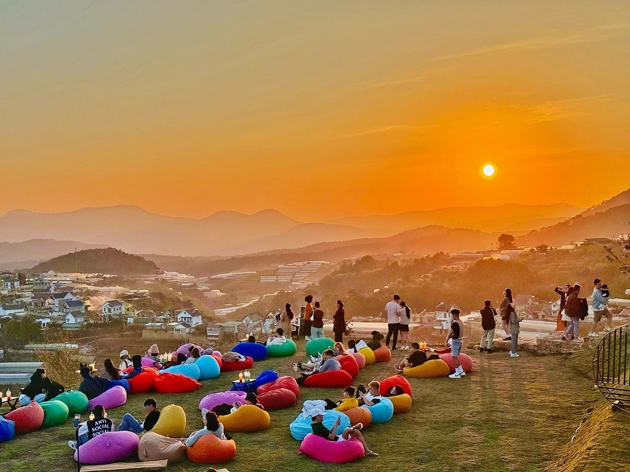 Trải nghiệm thú vị tại điểm check-in Chuyện Của Nắng